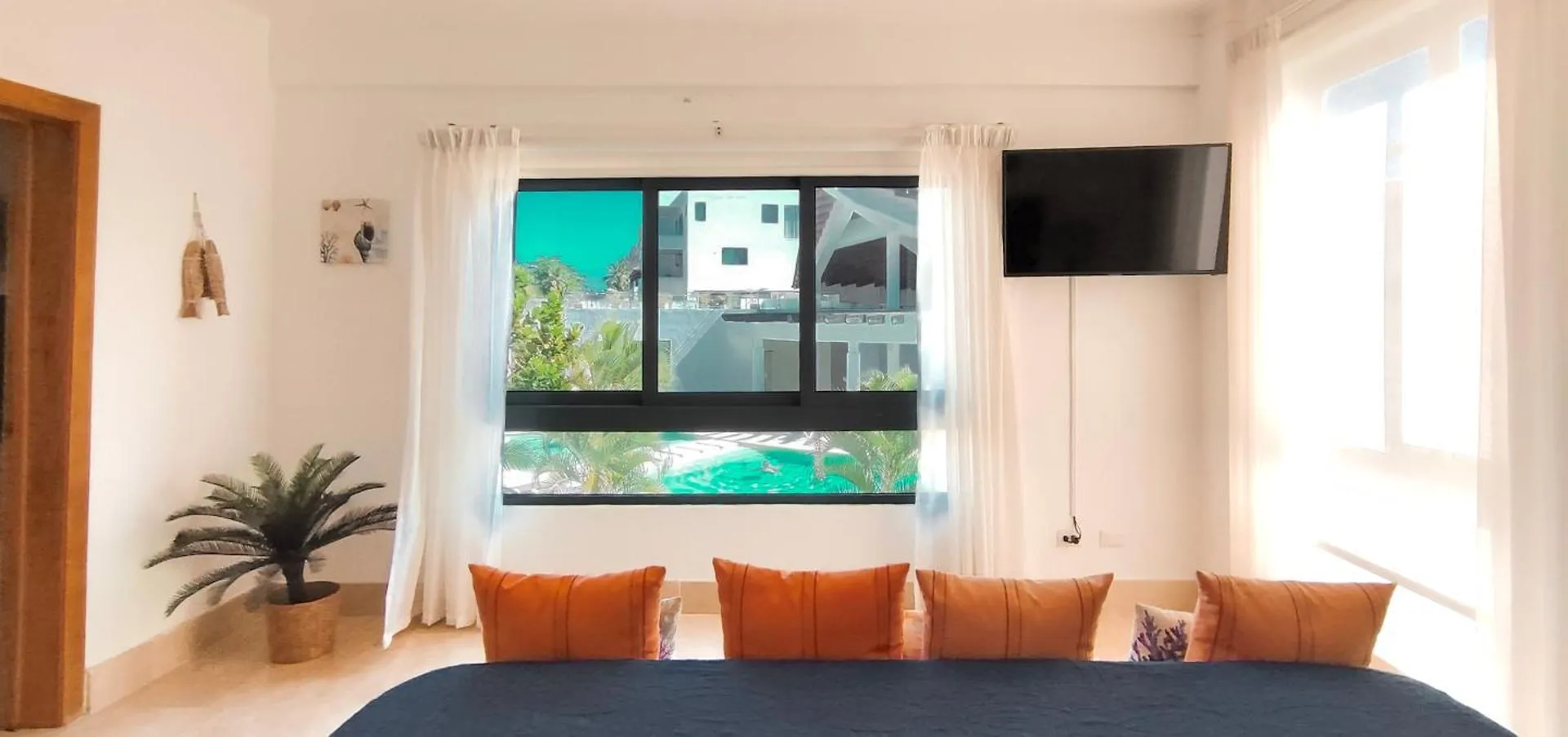 Amar'E Beach Front Apartment Overlooking Pool Las Terrenas