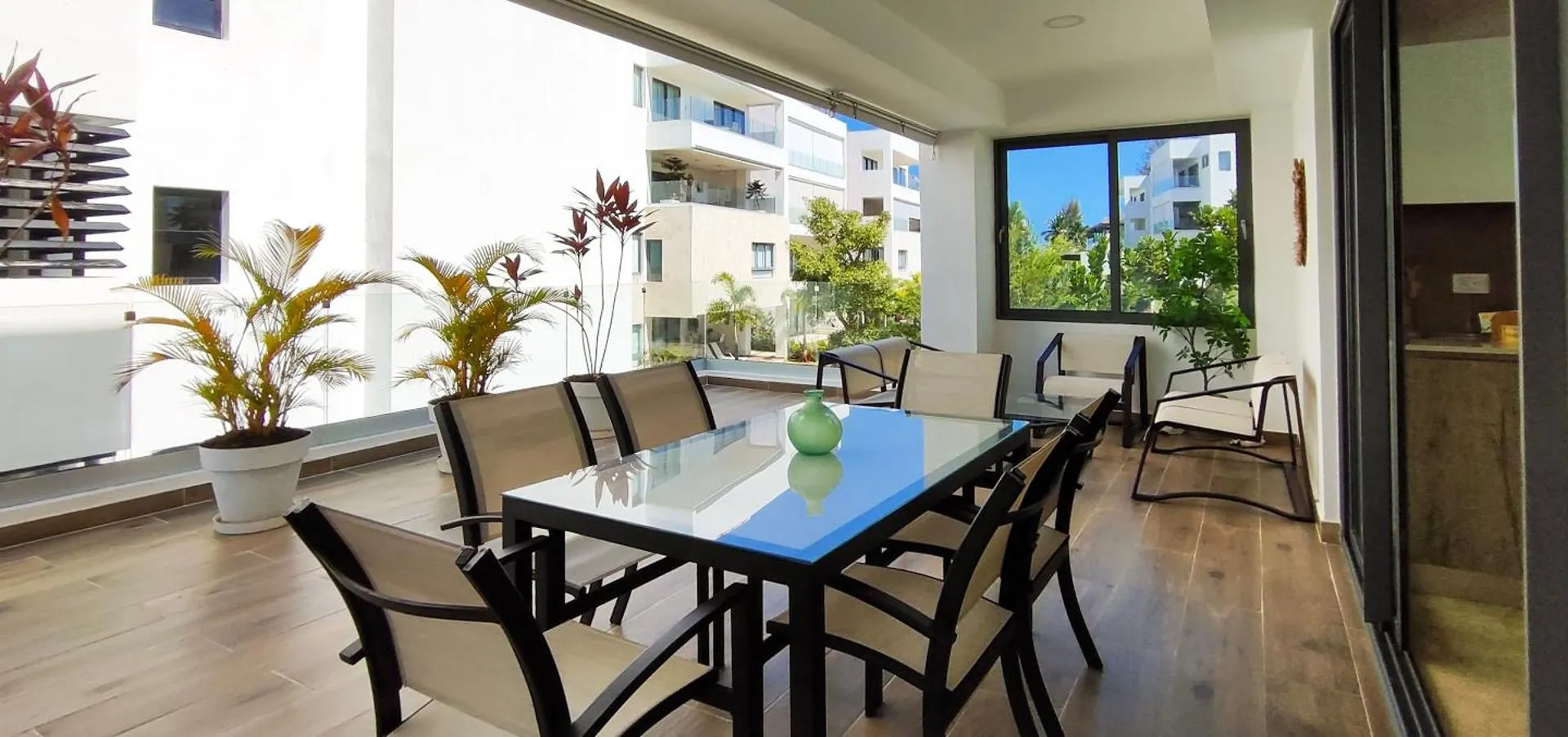 Amar'E Beach Front Apartment Overlooking Pool Las Terrenas