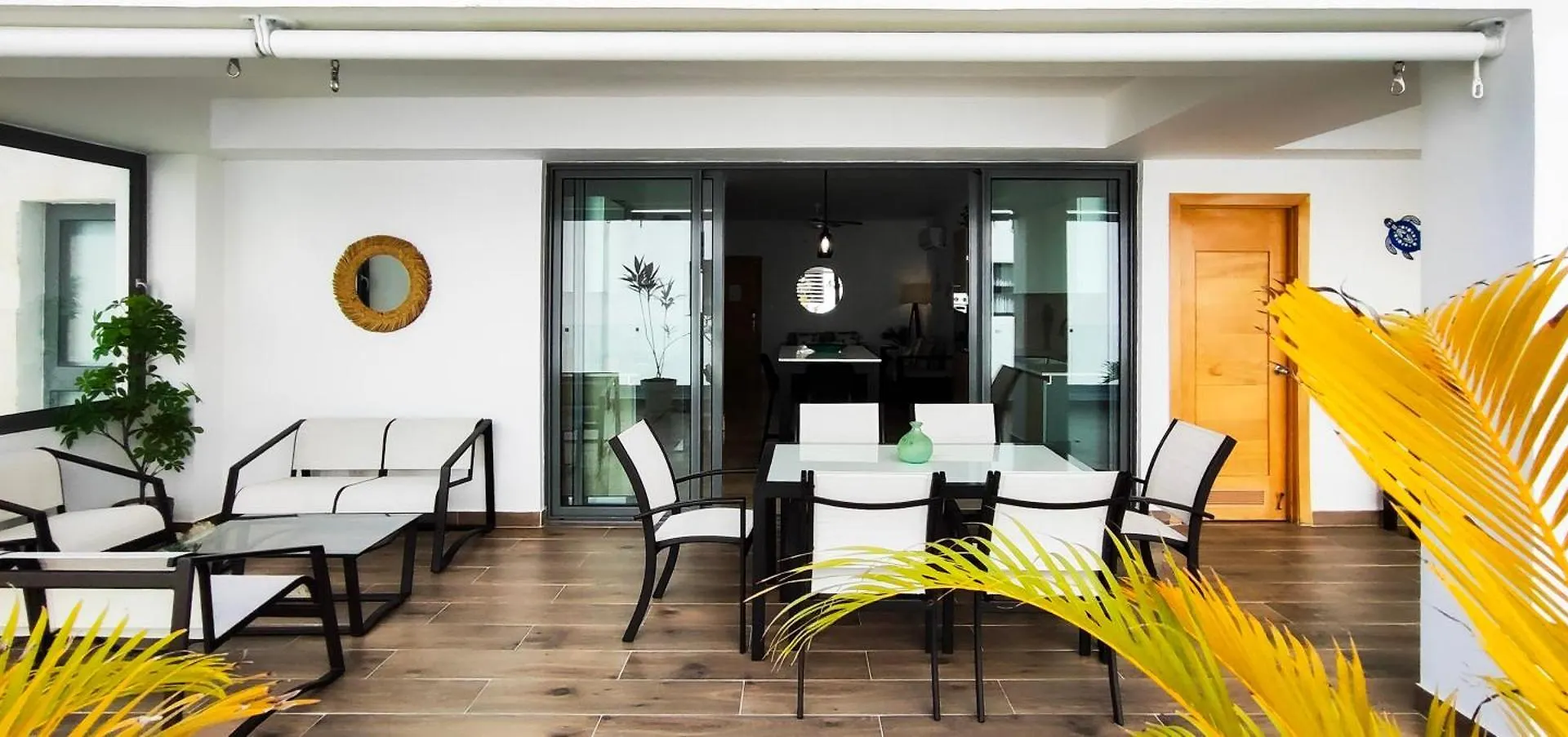 Amar'E Beach Front Apartment Overlooking Pool Las Terrenas 0*,  Dominikanische Republik