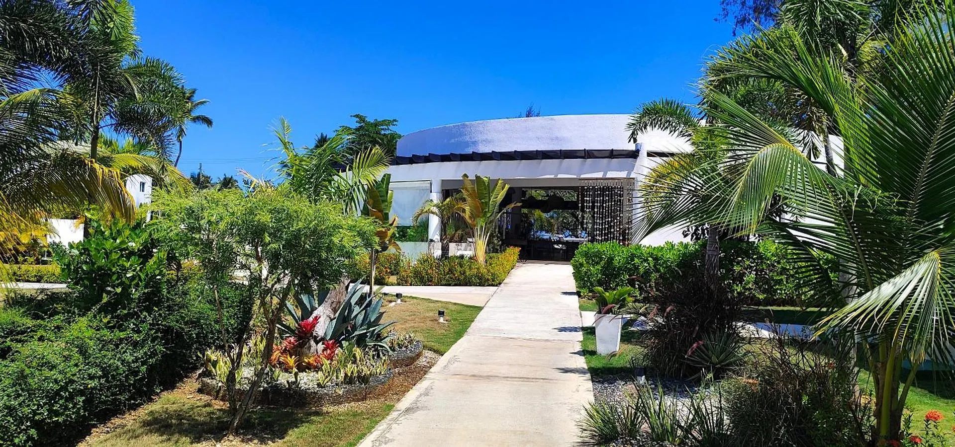 Amar'E Beach Front Apartment Overlooking Pool Las Terrenas Dominikanische Republik